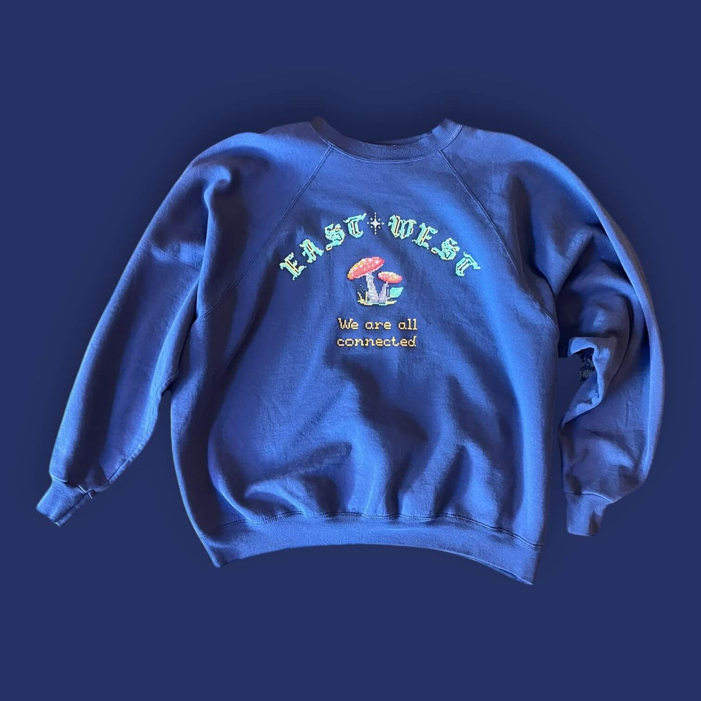 We Are All Connected Mushroom Sweatshirt 5.1 - XL Navy