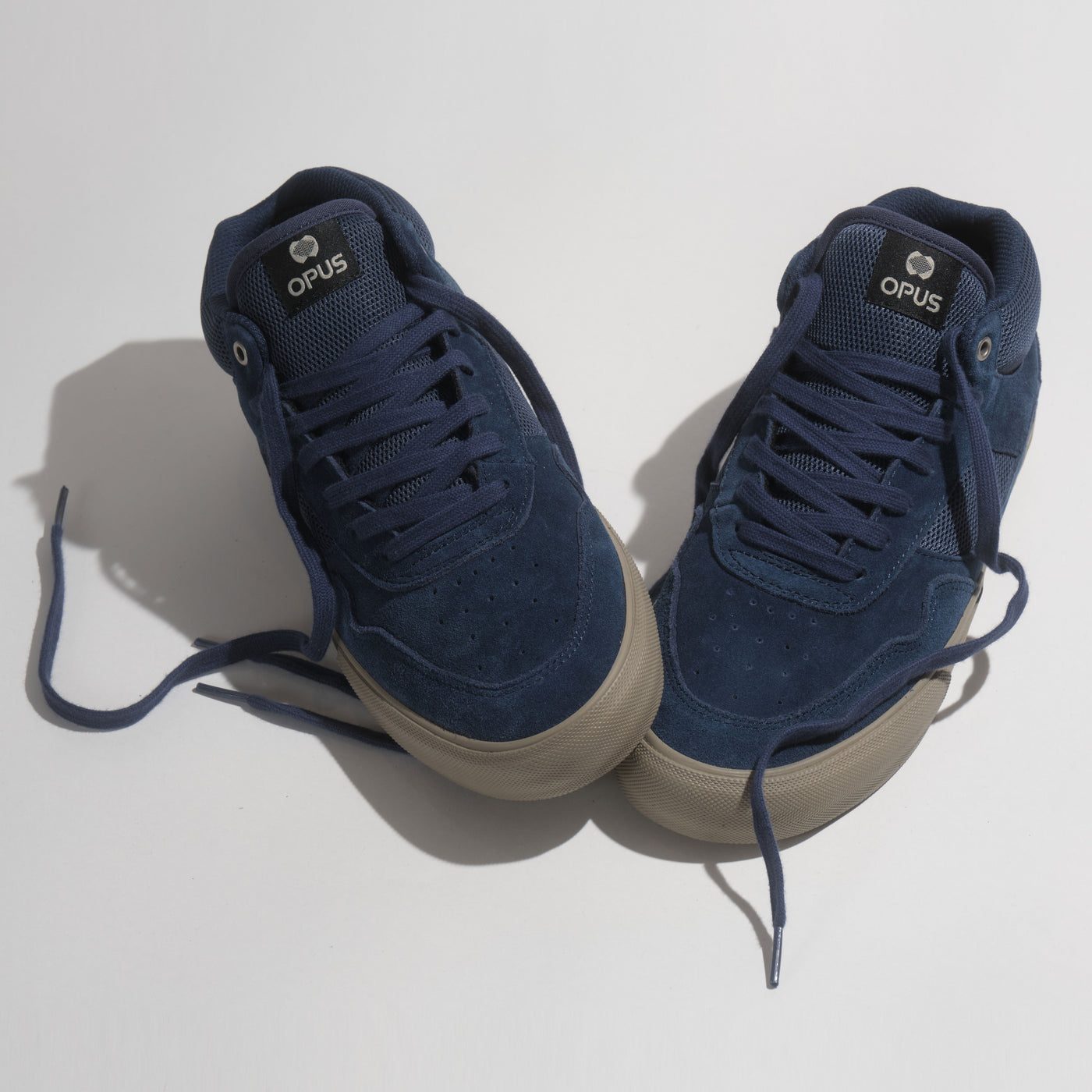 Opus Standard Mid -  Navy/Cream